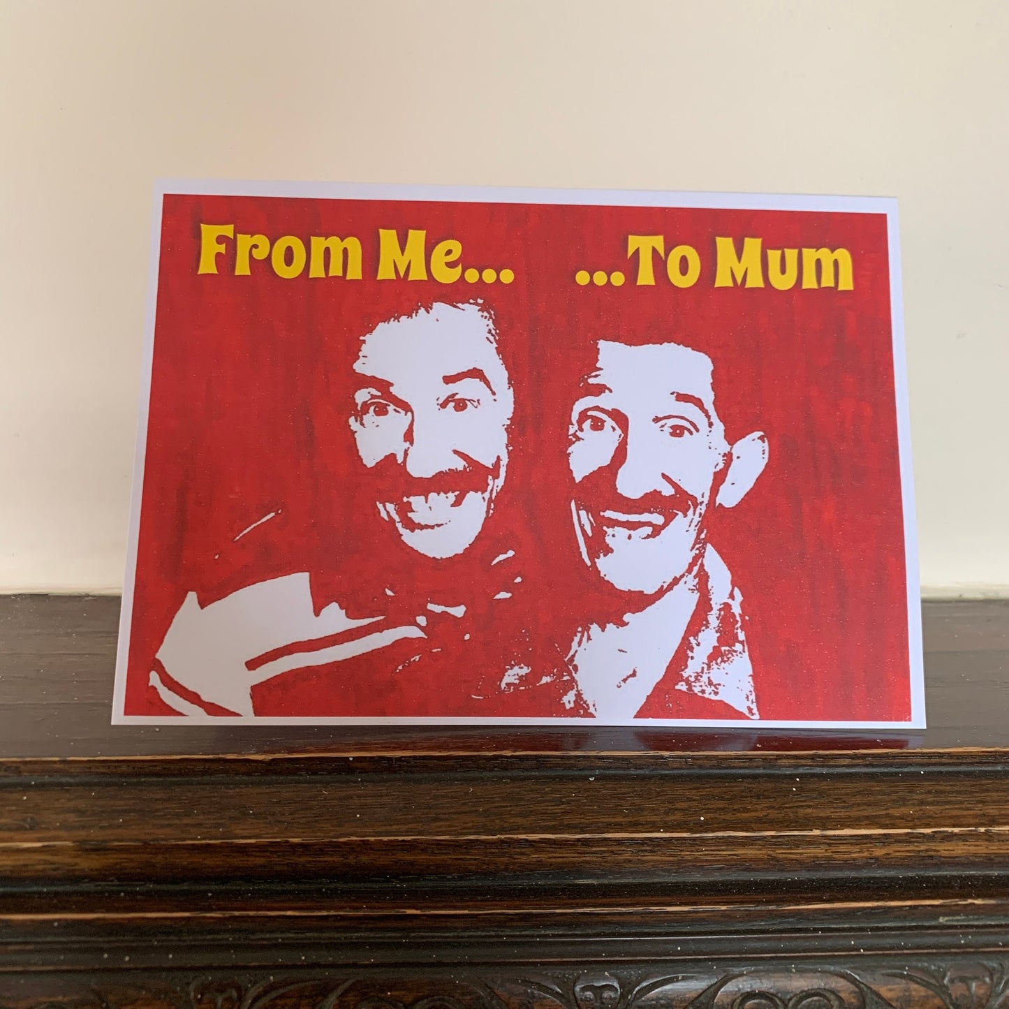 Mother's Day Chuckle Brothers Me To Mum: 13 x 18cm
